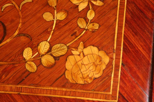 Scriban in floral marquetry, attributed to Nicolas Couleur