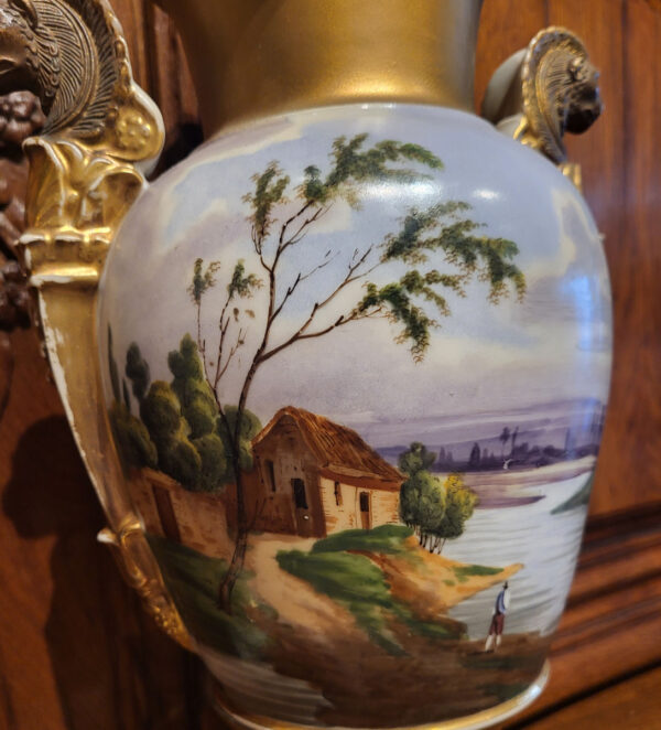 paire-de-vase-en-porcelaine-peinte-19-eme-2