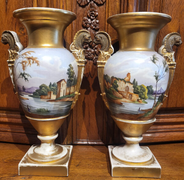 paire-de-vase-en-porcelaine-peinte-19-eme-4