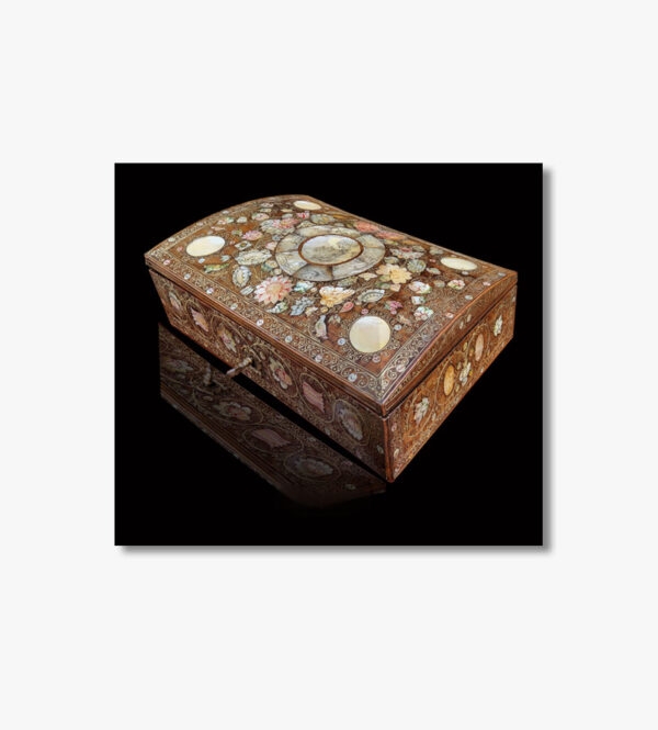 coffret-nacre-et-bois-de-spa-epoque-louis-14