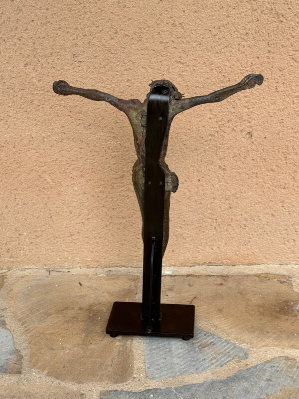 christ-en-croix-sur-ame-de-bois-15-eme-4