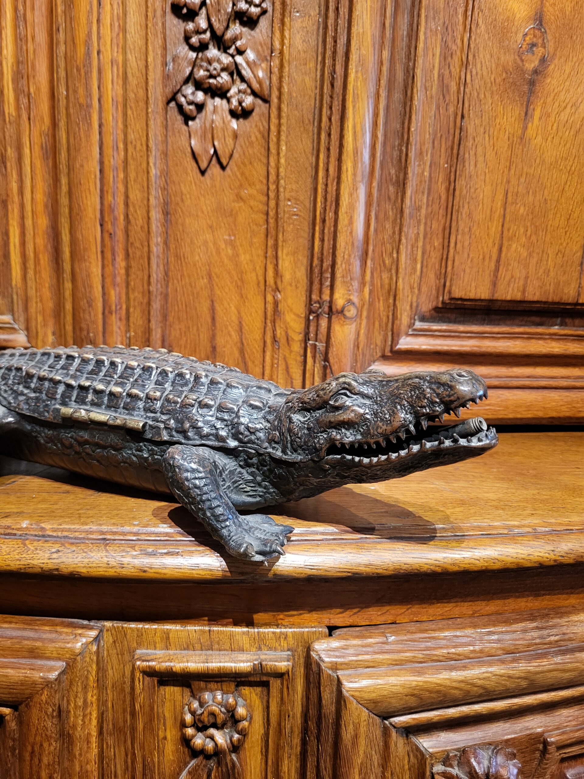 une-boite-a-cigare-crocodile-en-bronze-19-eme-4